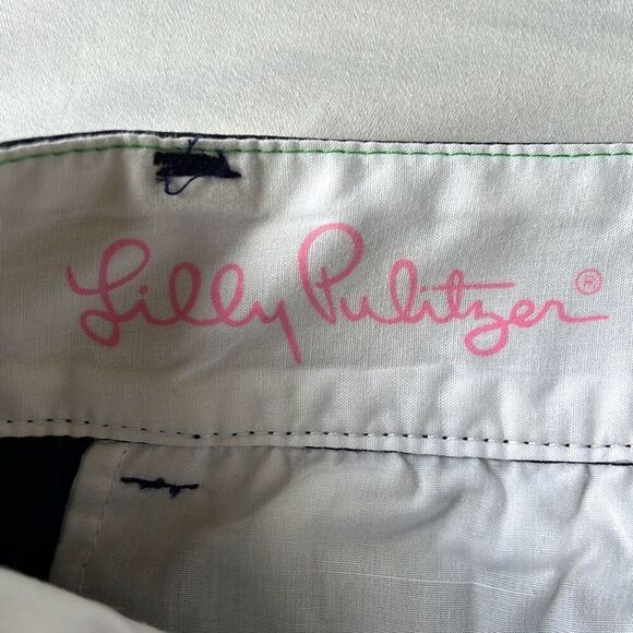 Lilly Pulitzer The Chipper Short Navy Sz 0 Flat front - Picture 2 of 8